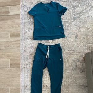 FIGS Yola Tall Skinny Scrub Pant & Casma Top